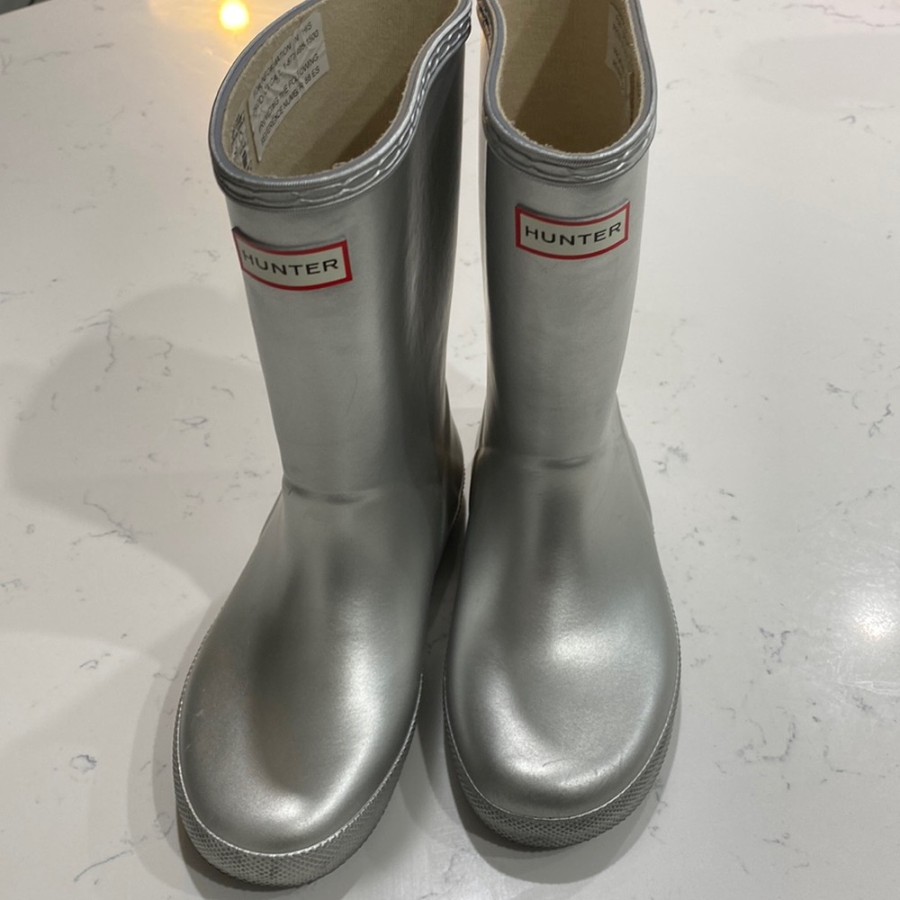 Hunter Rainboots Size 12 in Silver.